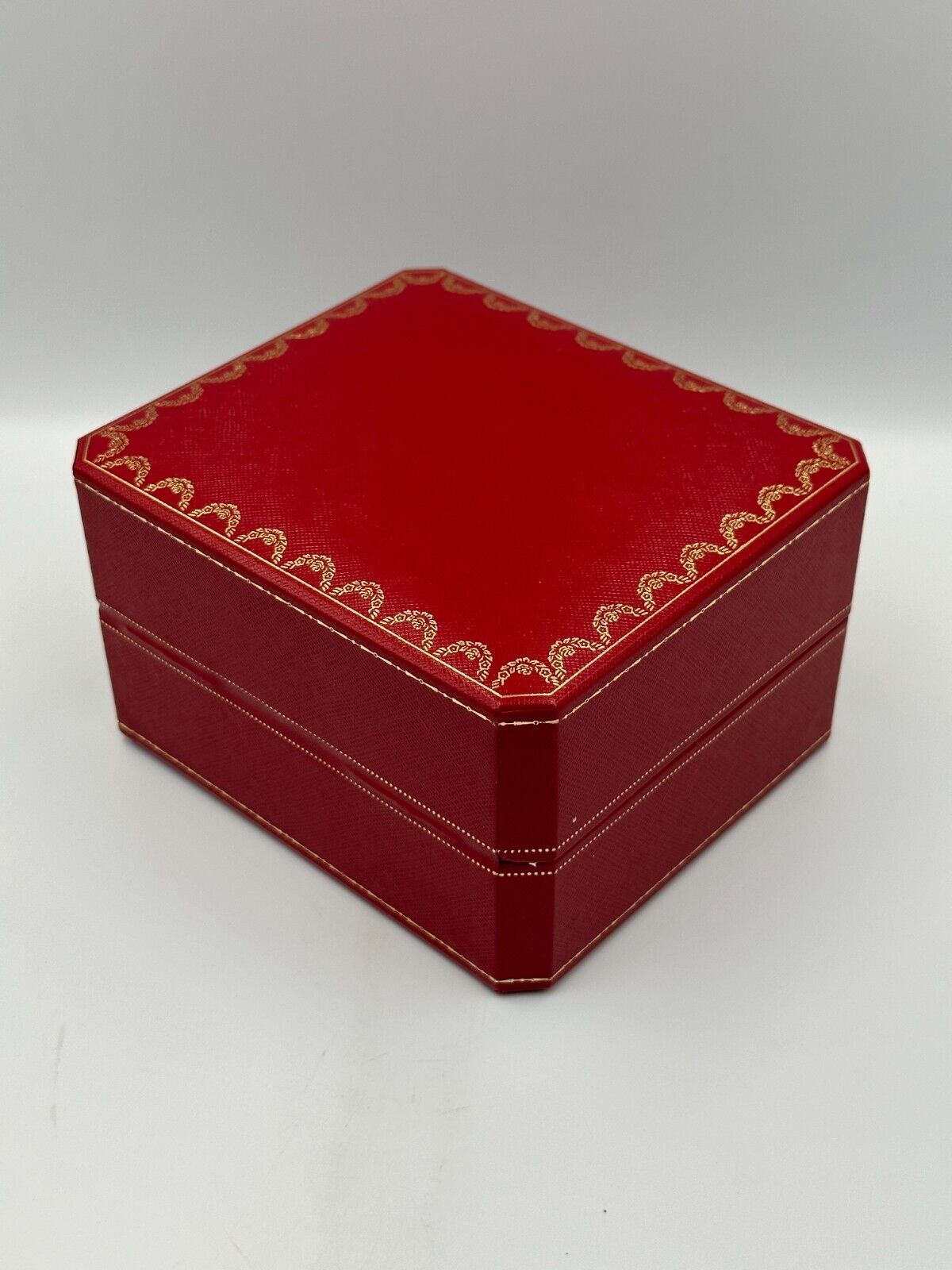 VINTAGE GENUINE CARTIER Red watch box case wood leather Booklet 240227014yA