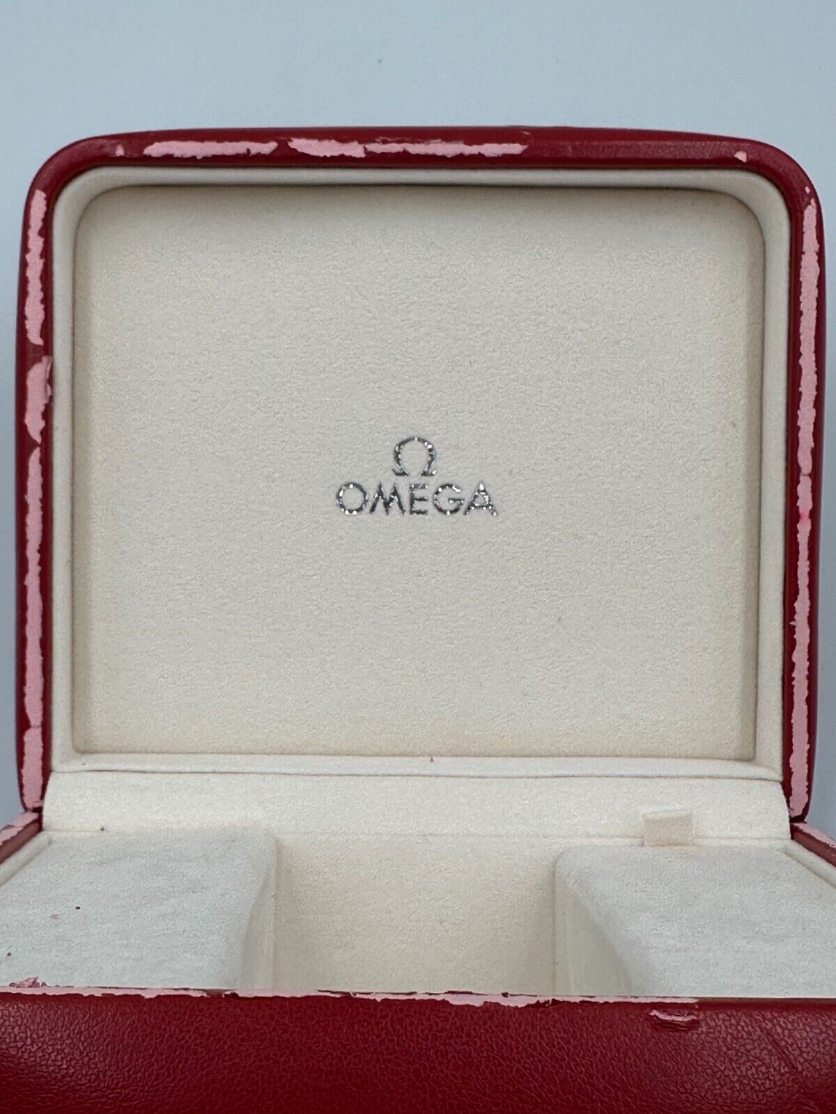 VINTAGE GENUINE OMEGA Speedmaster Seamaster Red watch box case wood 240301006yA