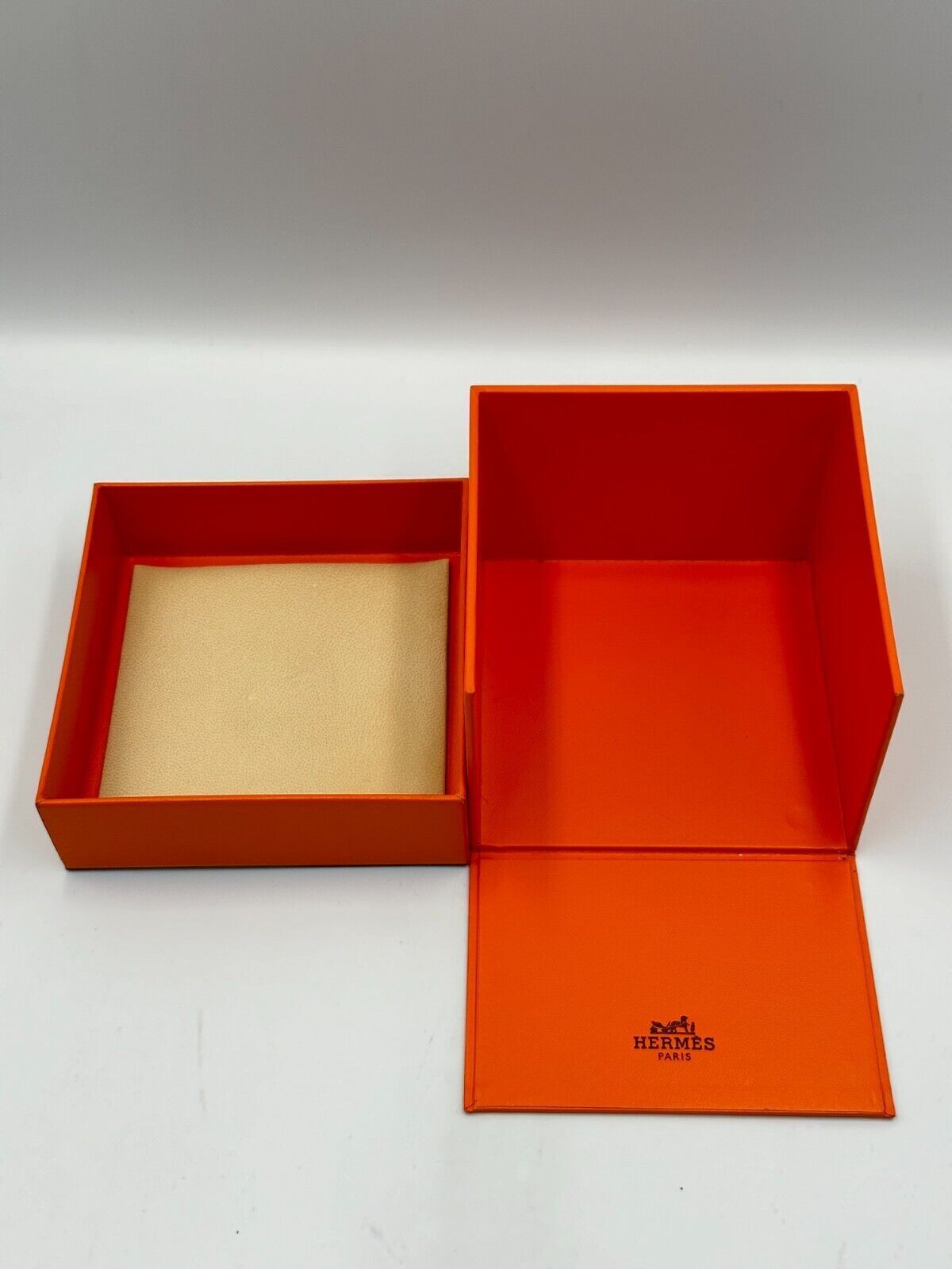 VINTAGE ECHTE HERMES ORANGE Uhrenbox Gehäuse Holz Leder 240229003y1A