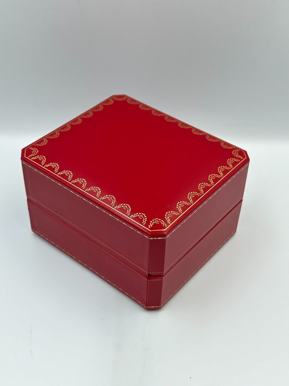 VINTAGE GENUINE CARTIER Red watch box case  wood leather Booklet 240228006yA