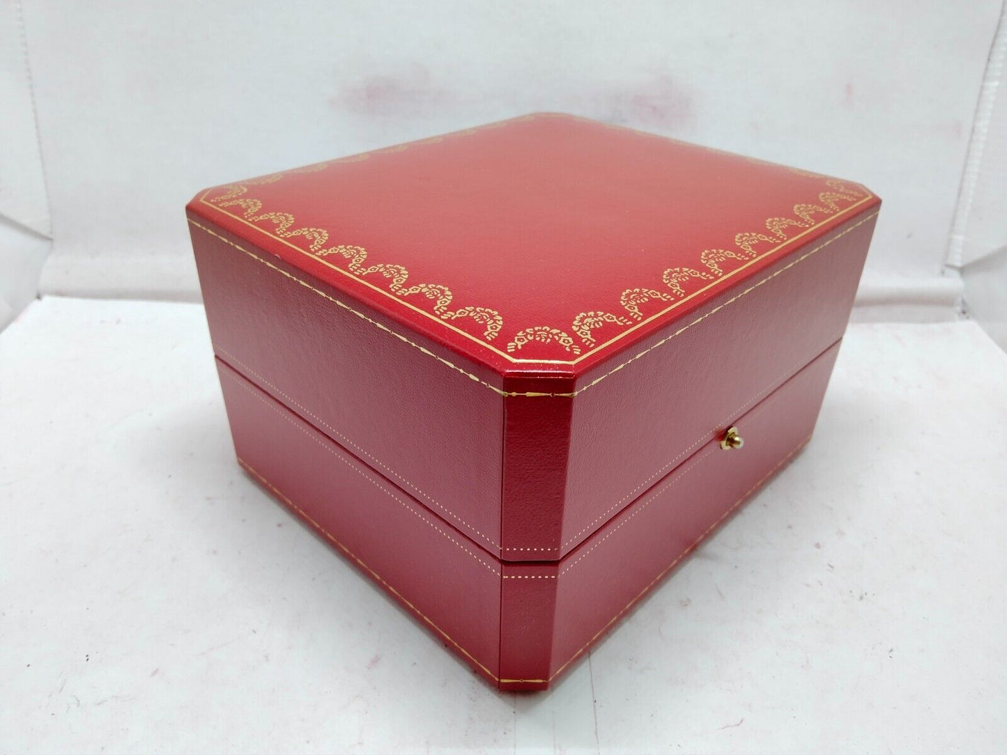 VINTAGE GENUINE CARTIER CO 1018 Red watch box case wood leather red 230921007y6S