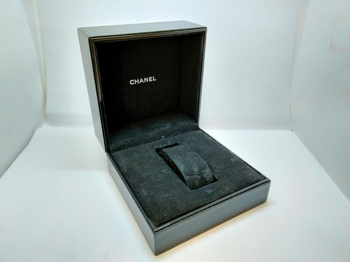 VINTAGE GENUINE CHANEL Black watch box case 0612004y2S