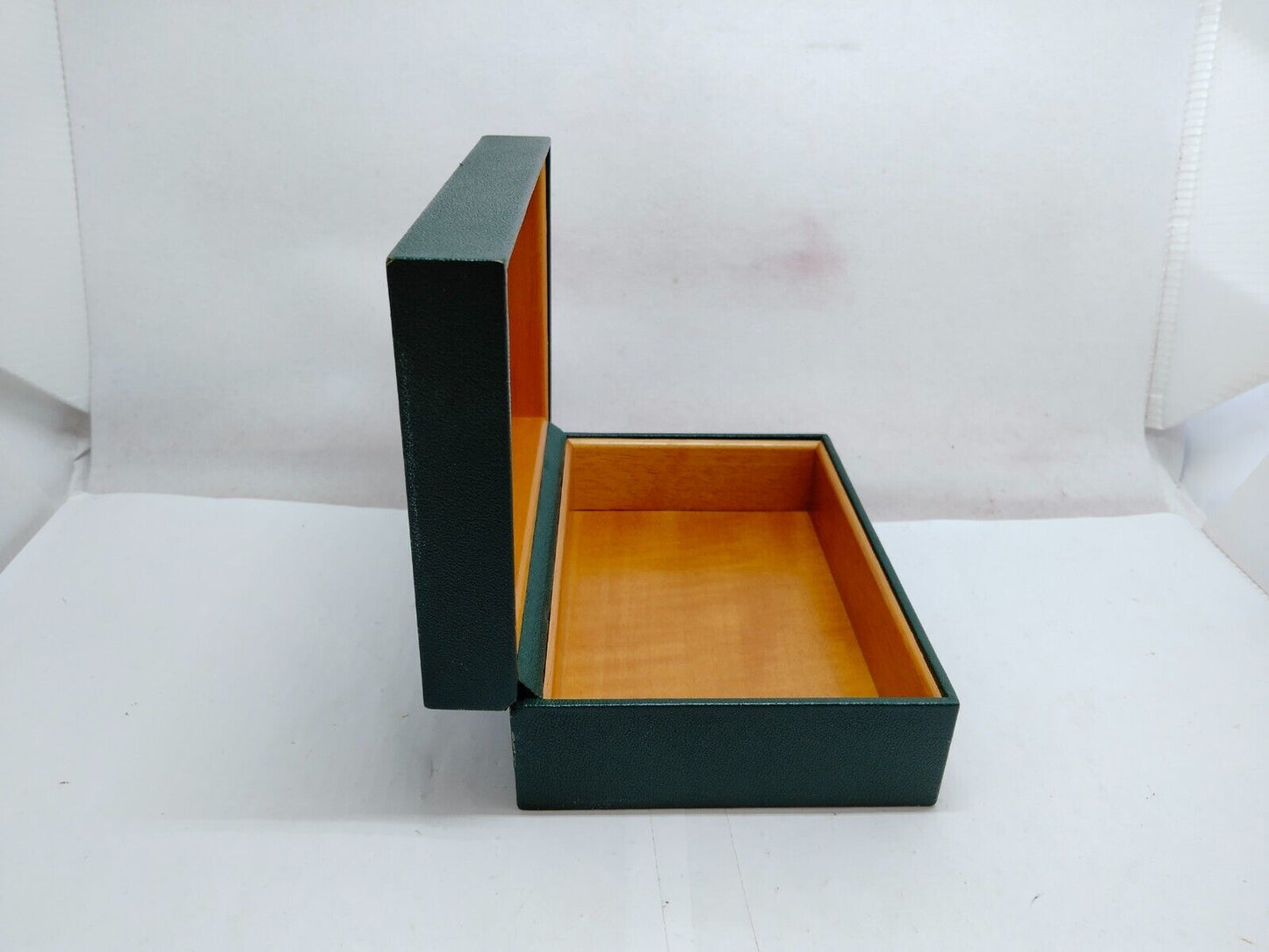 VINTAGE GENUINE ROLEX Green watch box boitier 68.00.08 sans bois intérieur...