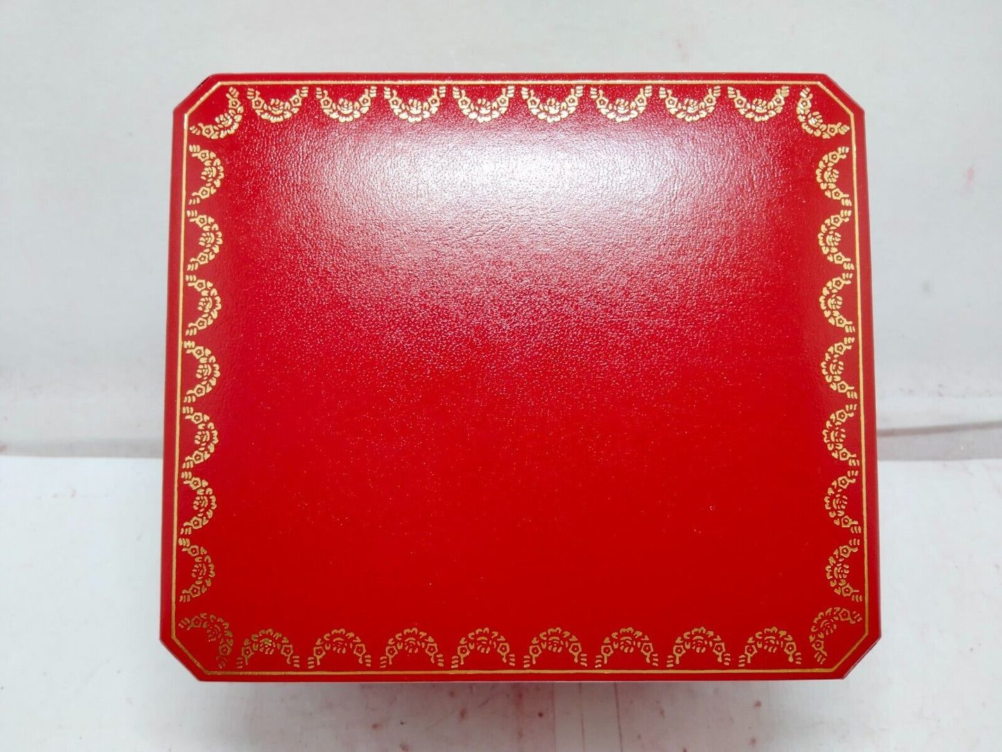 VINTAGE GENUINE CARTIER CO 1018 Red watch box case wood leather red 230921007y6S