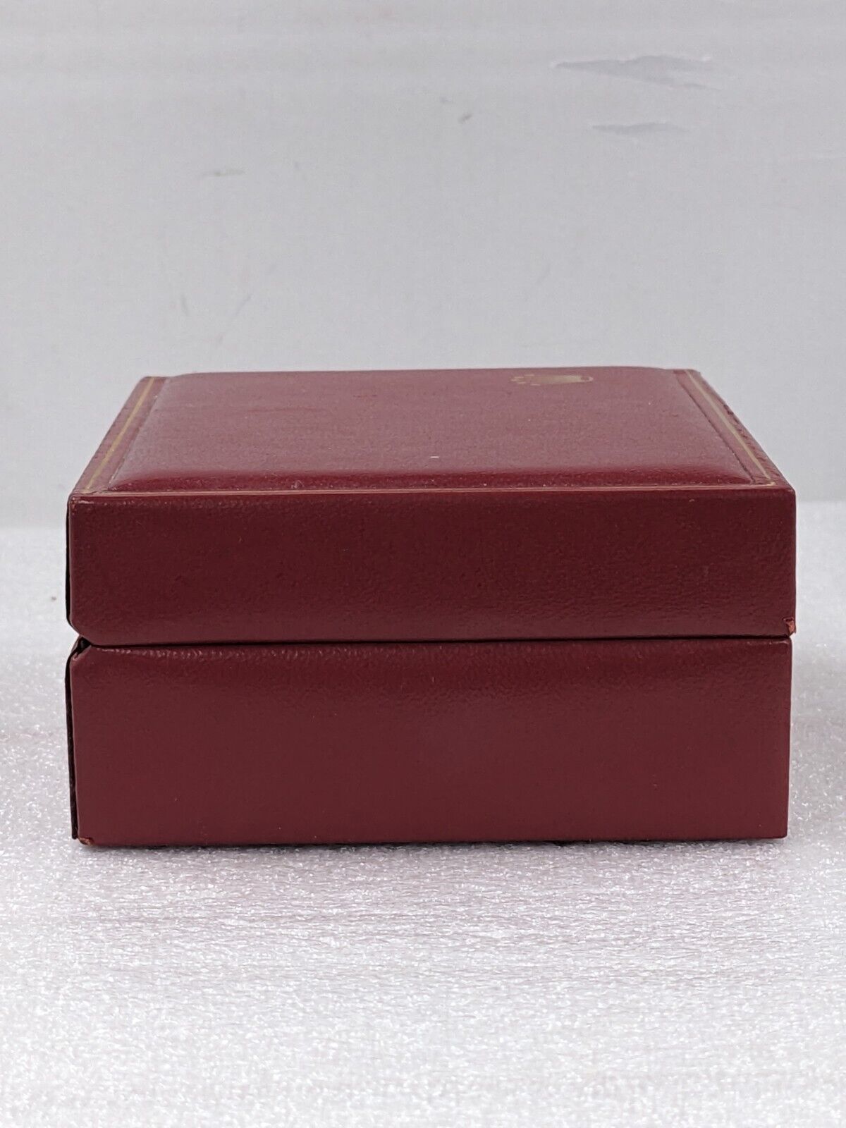 VINTAGE GENUINE ROLEX Red watch box case 14.00.08 wood no inner 231125004y4S