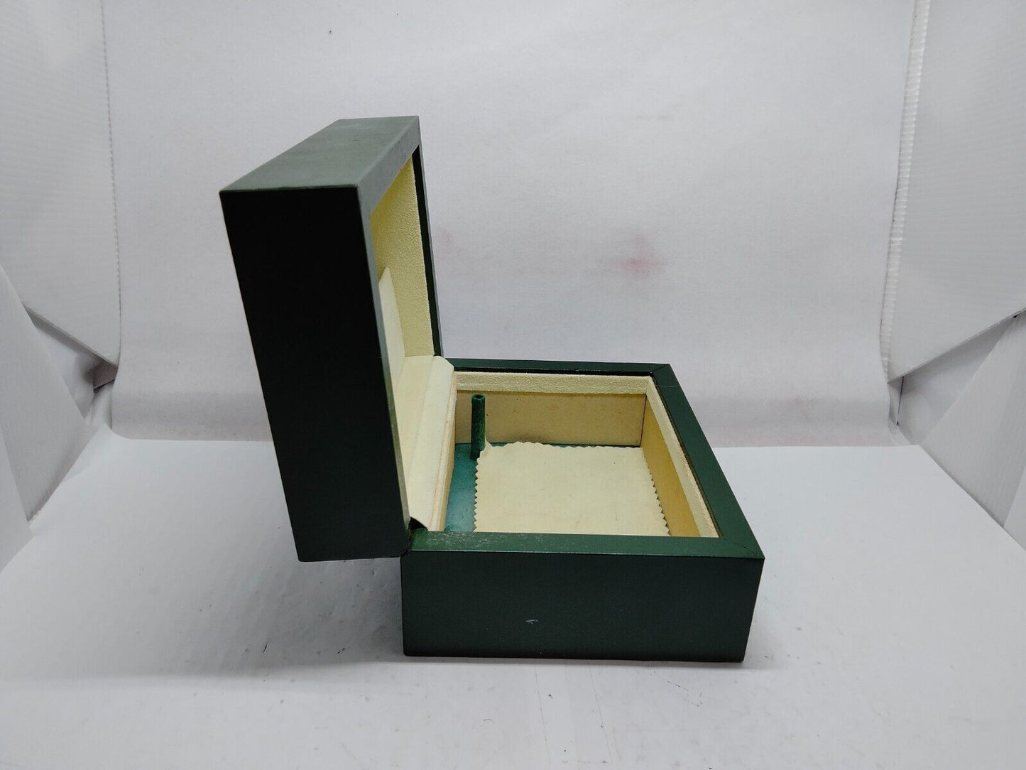 VINTAGE GENUINE ROLEX watch box case 30.00.02 pas de vague intérieure vert...