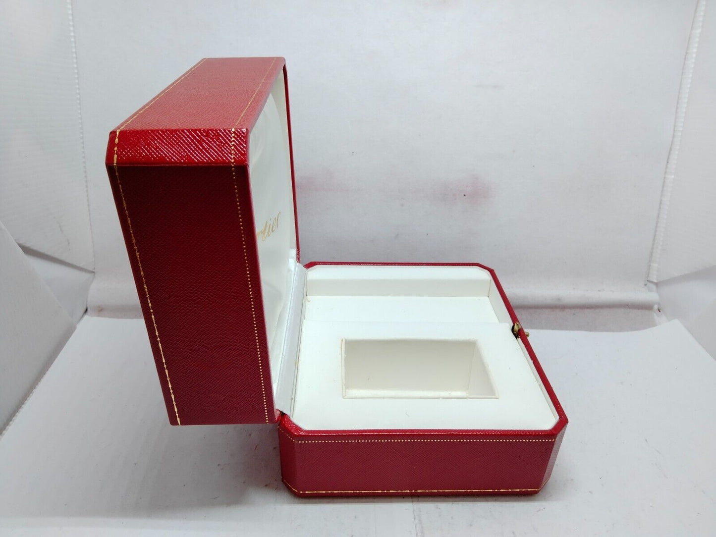 VINTAGE GENUINE CARTIER red watch box case wood leather white 230912012yS