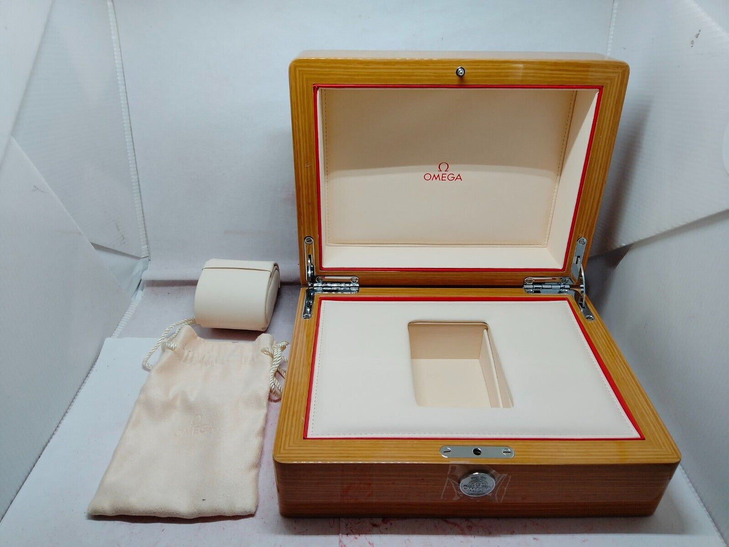 VINTAGE GENUINE OMEGA watch box case wood Speedmaster Seamaster 231018002yS