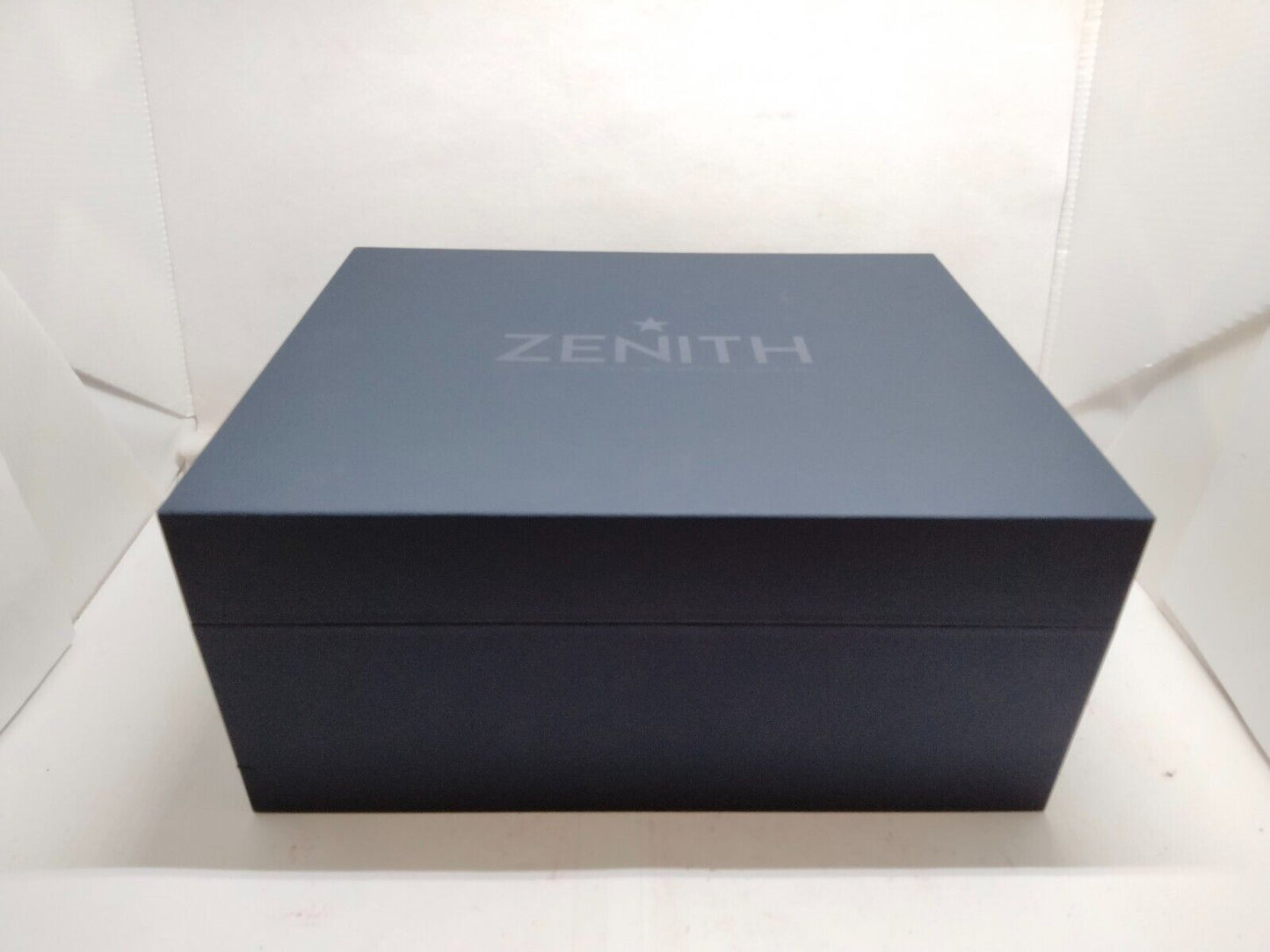 VINTAGE GENUINE ZENITH JUNK Black watch box case wood leather 230729003y1S