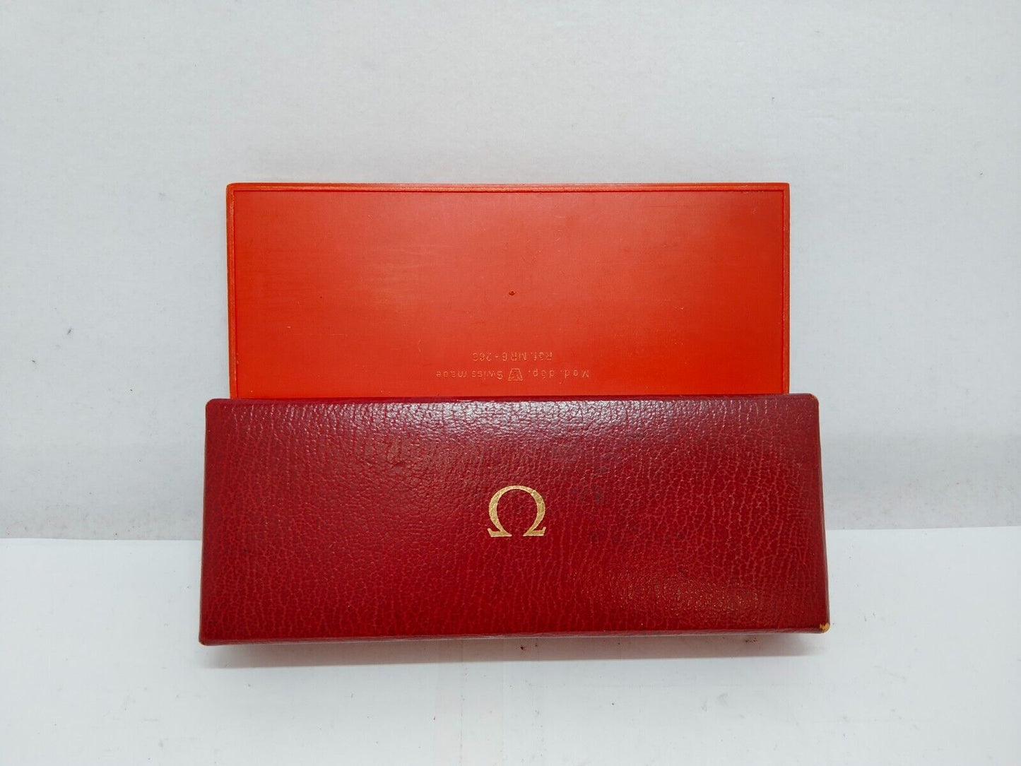 VINTAGE GENUINE OMEGA watch box case red leather 0714001yS