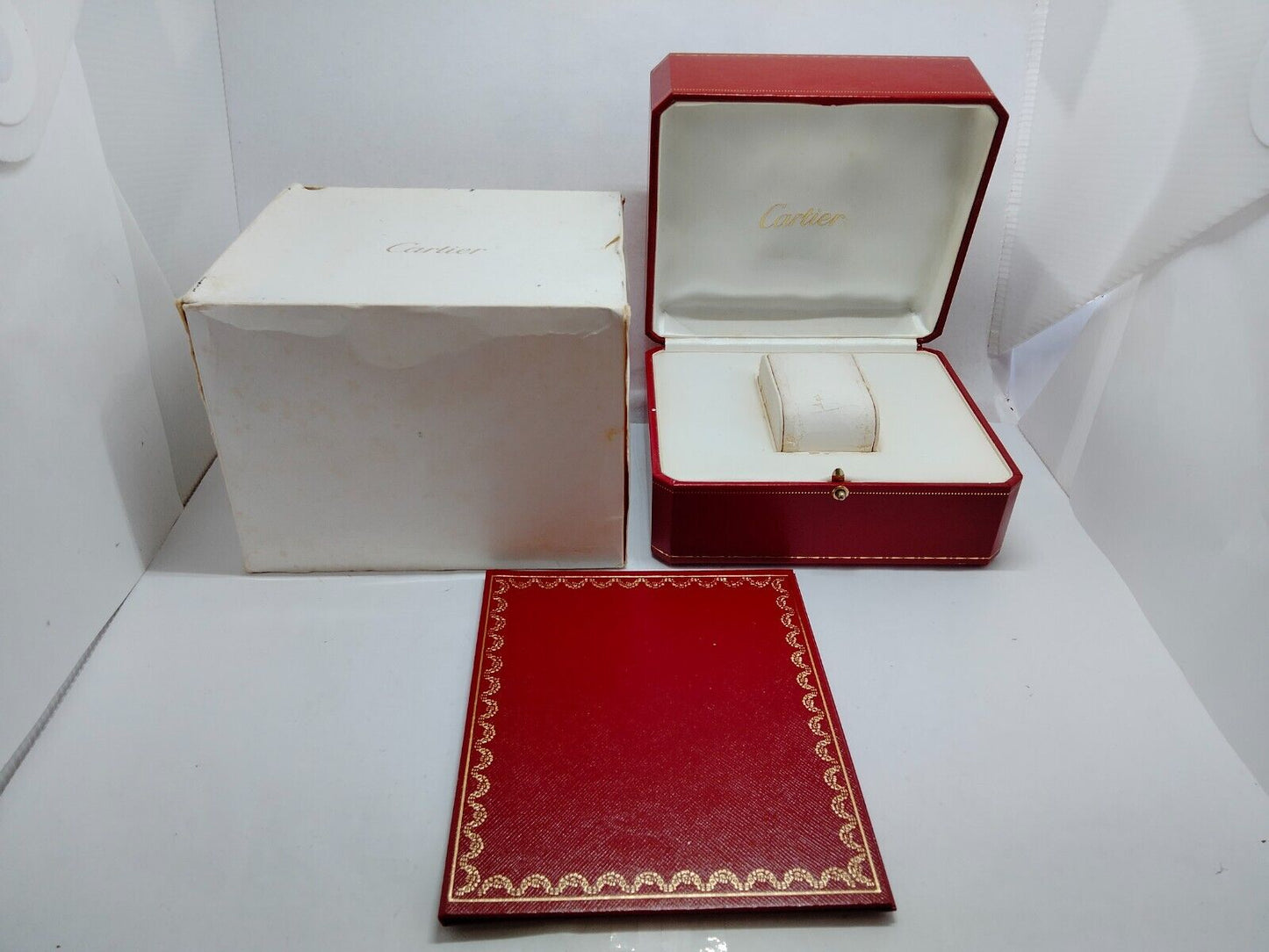 VINTAGE GENUINE CARTIER Red watch box case leather white wood 230531003yS