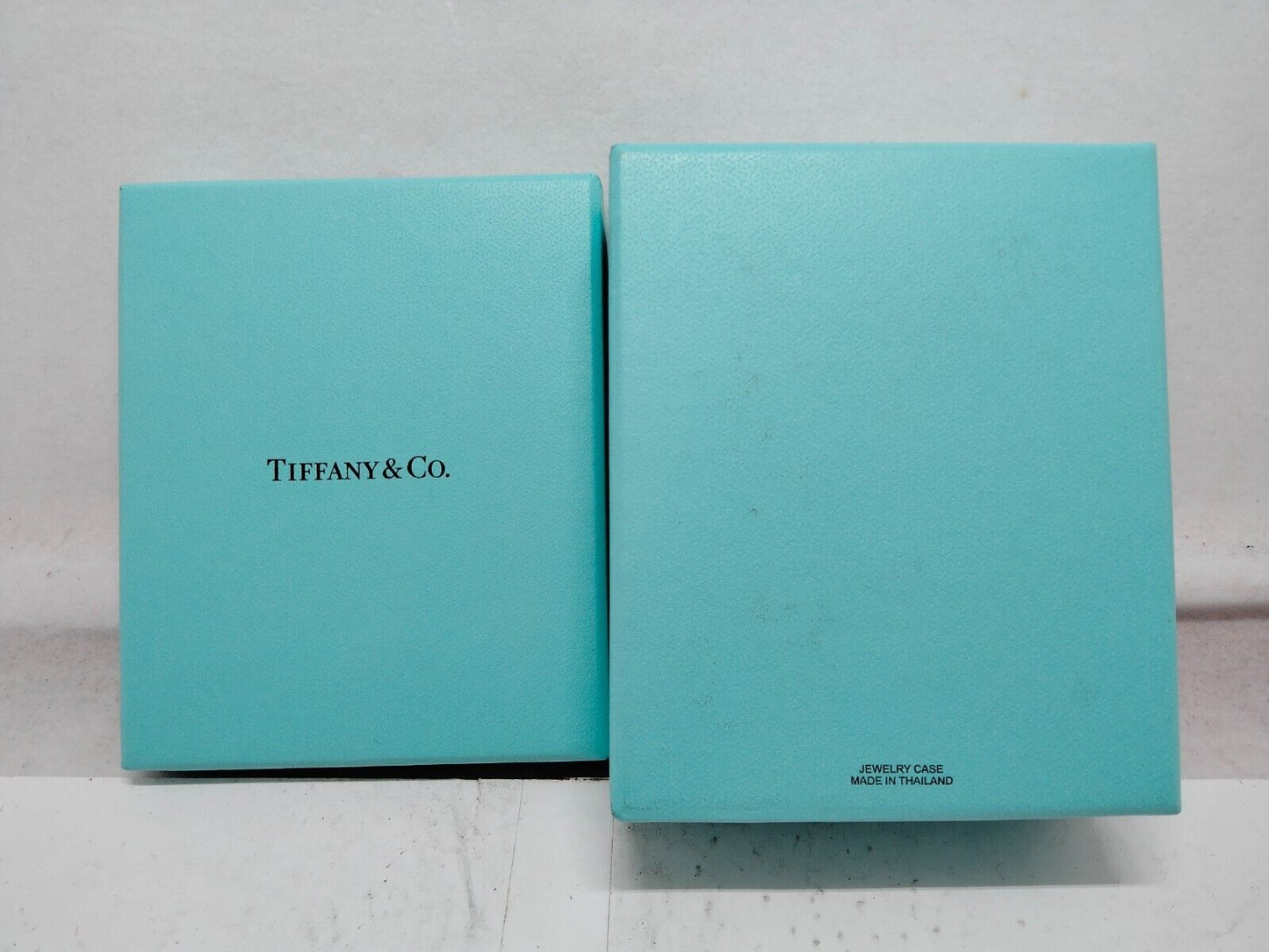 VINTAGE GENUINE TIFFANY&CO.  watch box case green wood leather 230630016e4S