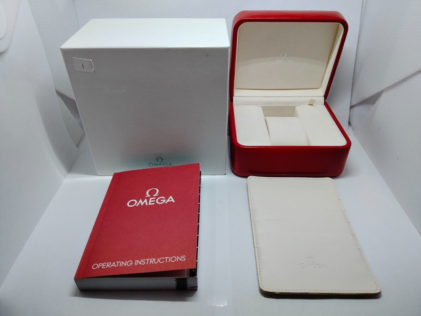 VINTAGE GENUINE OMEGA Speedmaster Seamaster red watch box case 1122003y2S