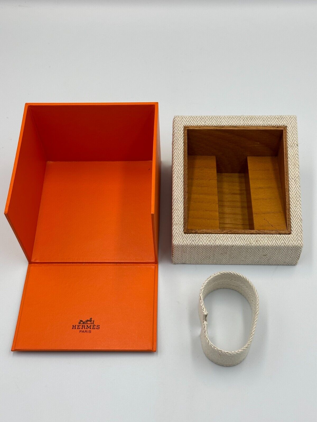 VINTAGE GENUINE HERMES Orange watch box case wood leather 240219004y2A