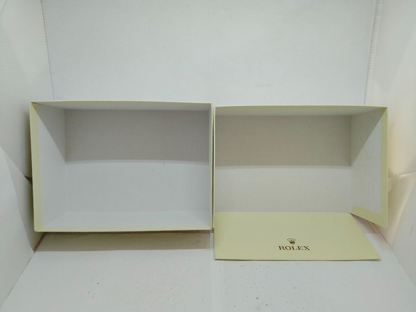 VINTAGE GENUINE ROLEX watch box case paper box case white 0201001e1S