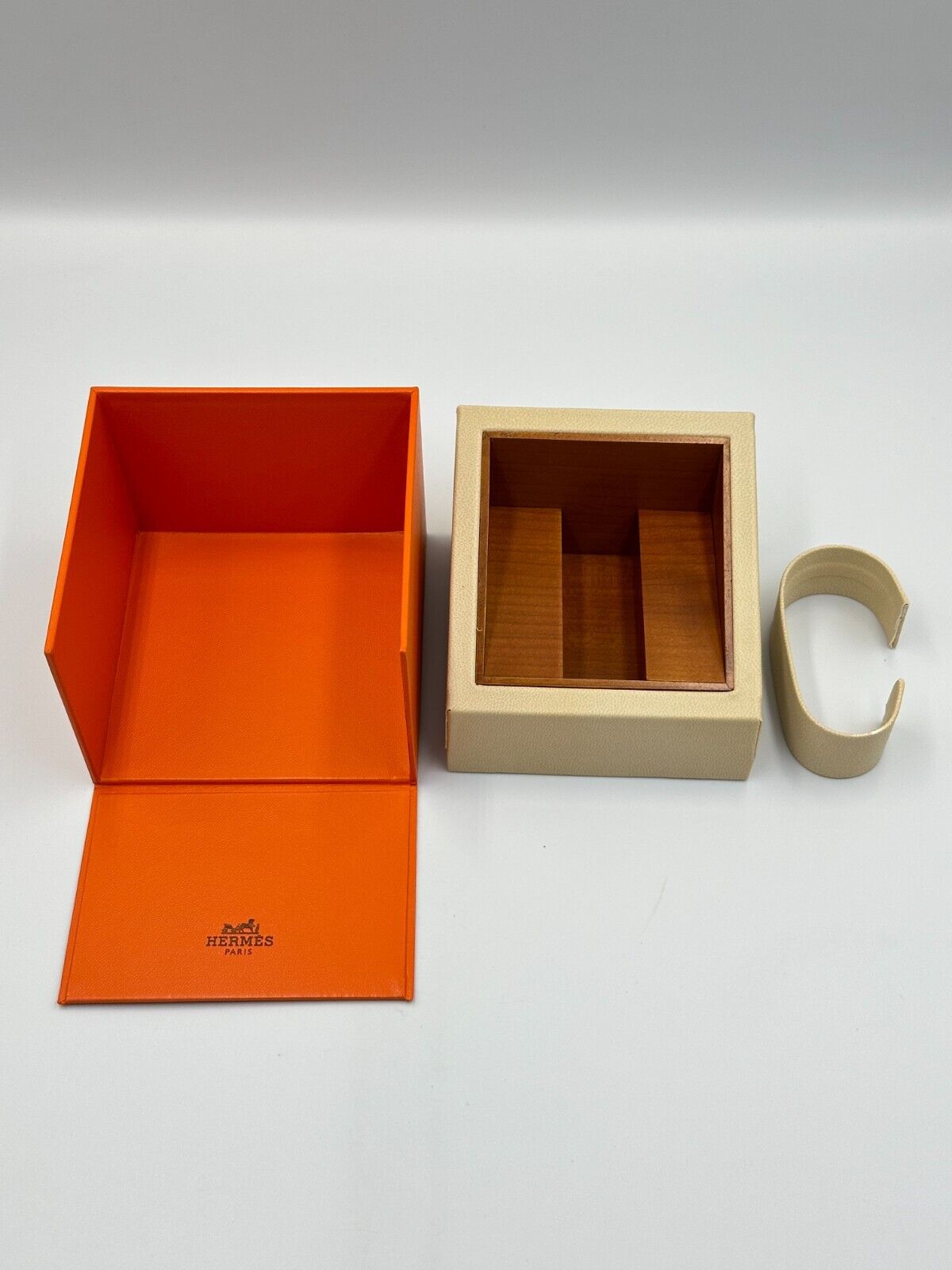 VINTAGE GENUINE HERMES Orange watch box case wood leather booklet 240221007y2A