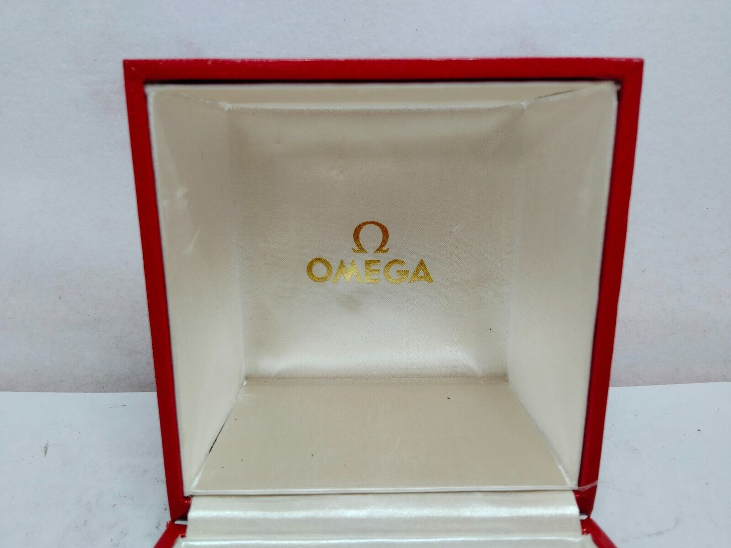 GENUINE OMEGA Speedmaster Seamaster Red watch box case no inner 230606010y7S