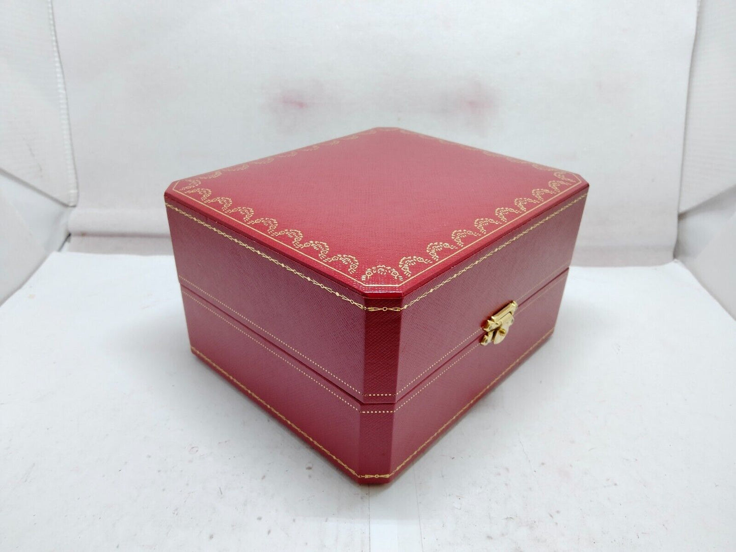 VINTAGE GENUINE CARTIER watch box case red wood leather white 231113021mS