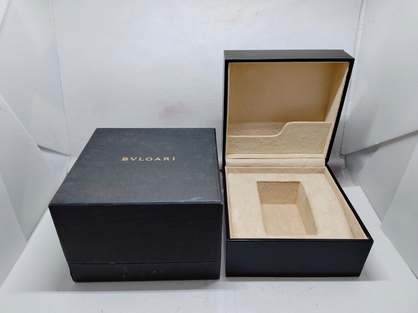 VINTAGE GENUINE BVLGARI watch box case wood leather no inner 230819002y12S