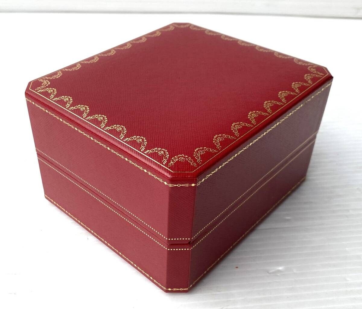 VINTAGE GENUINE CARTIER watch box case Red wood leather COWA0043 231010017yS