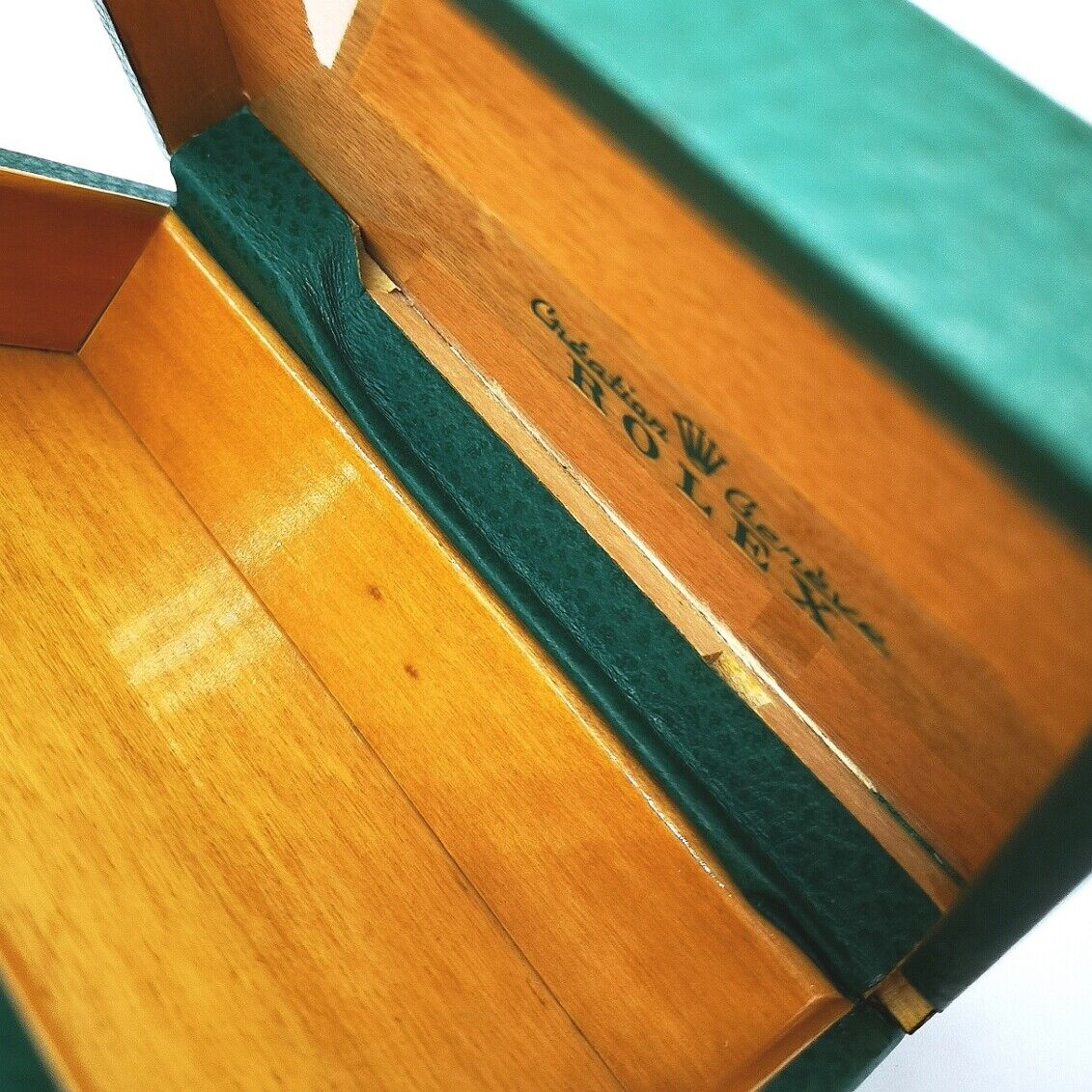 VINTAGE GENUINE ROLEX green watch box case no inner cushion 68.00.3 0420002e