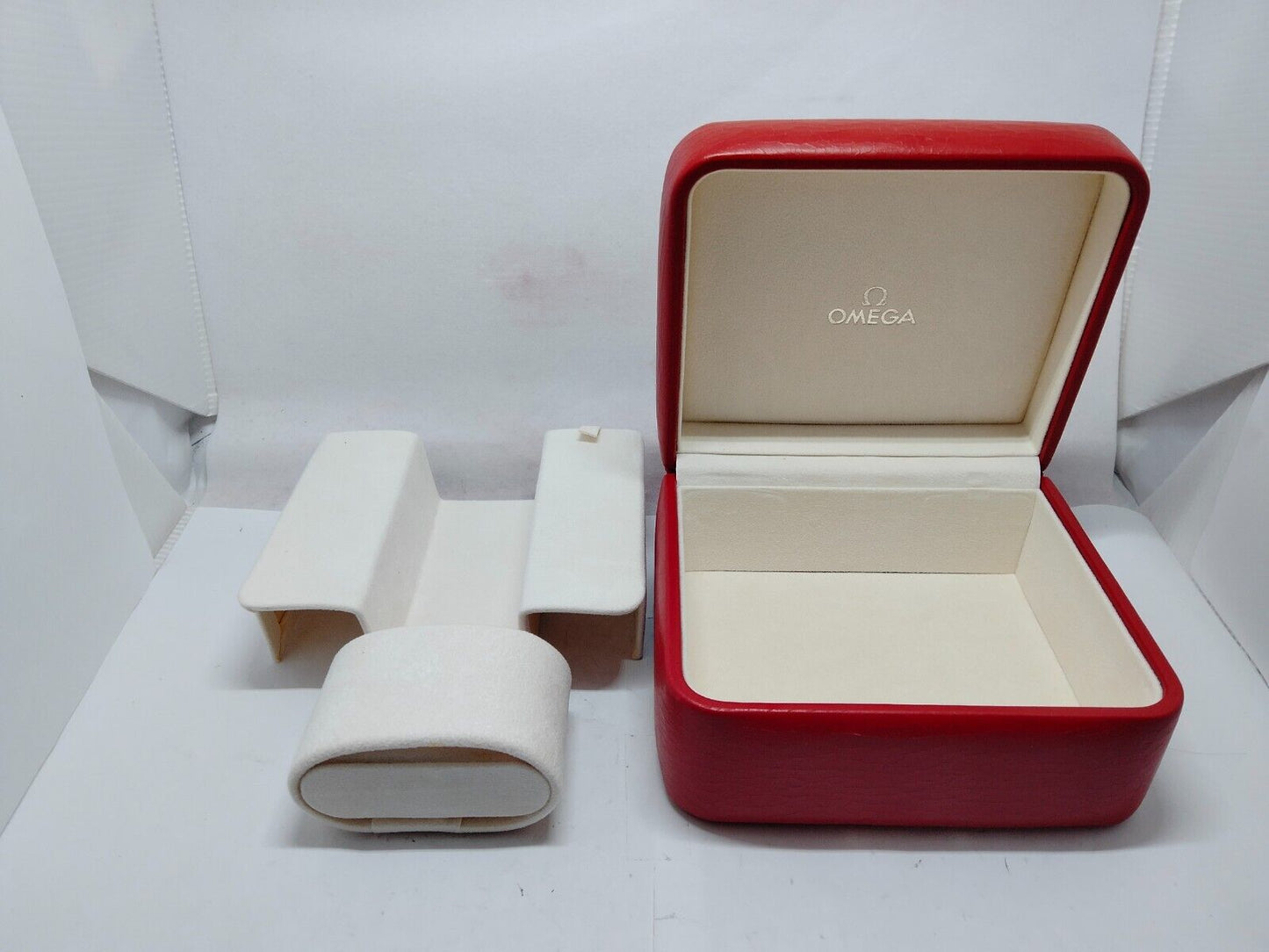 VINTAGE GENUINE OMEGA Speedmaster Seamaster watch box case red 1208001e1S