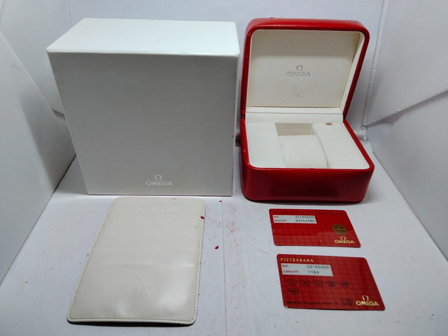 VINTAGE GENUINE OMEGA Speedmaster Seamaster red watch box case card 230912002yS