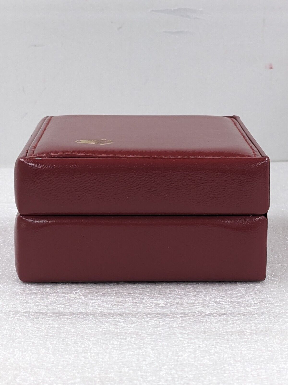 VINTAGE GENUINE ROLEX Red watch box case no inner 14.00.01 wood 231125003y3S