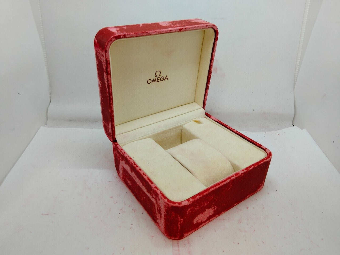 VINTAGE GENUINE OMEGA Speedmaster Seamaster watch box case red wood 0912010yS