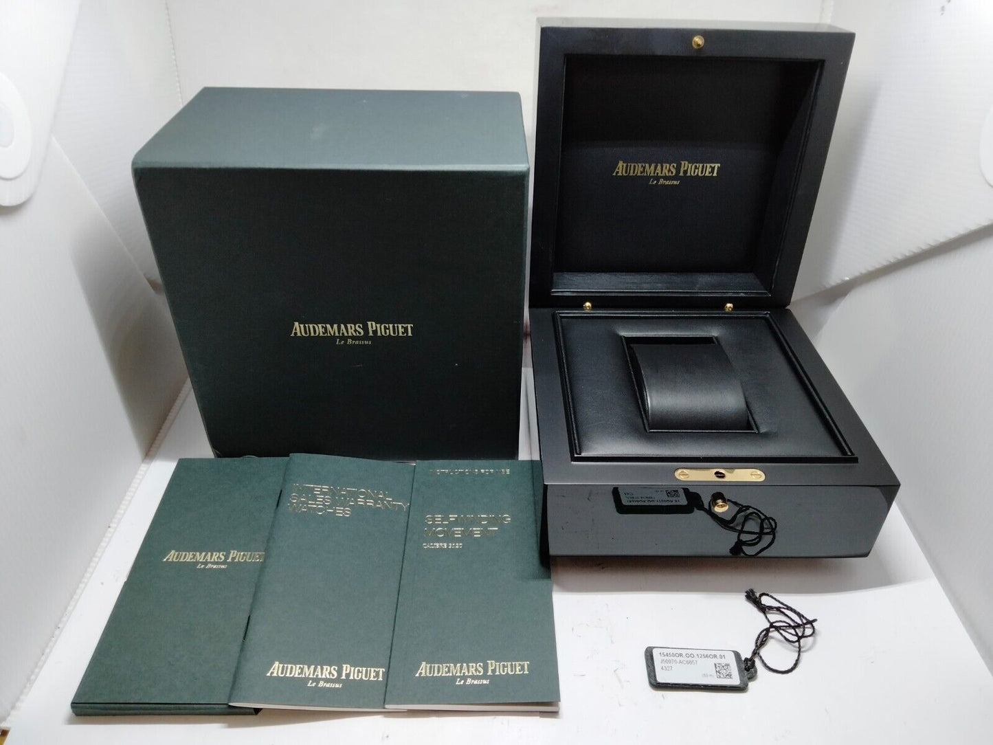 VINTAGE GENUINE AUDEMARS PIGUET watch box case tag booklet leather 230709009yS