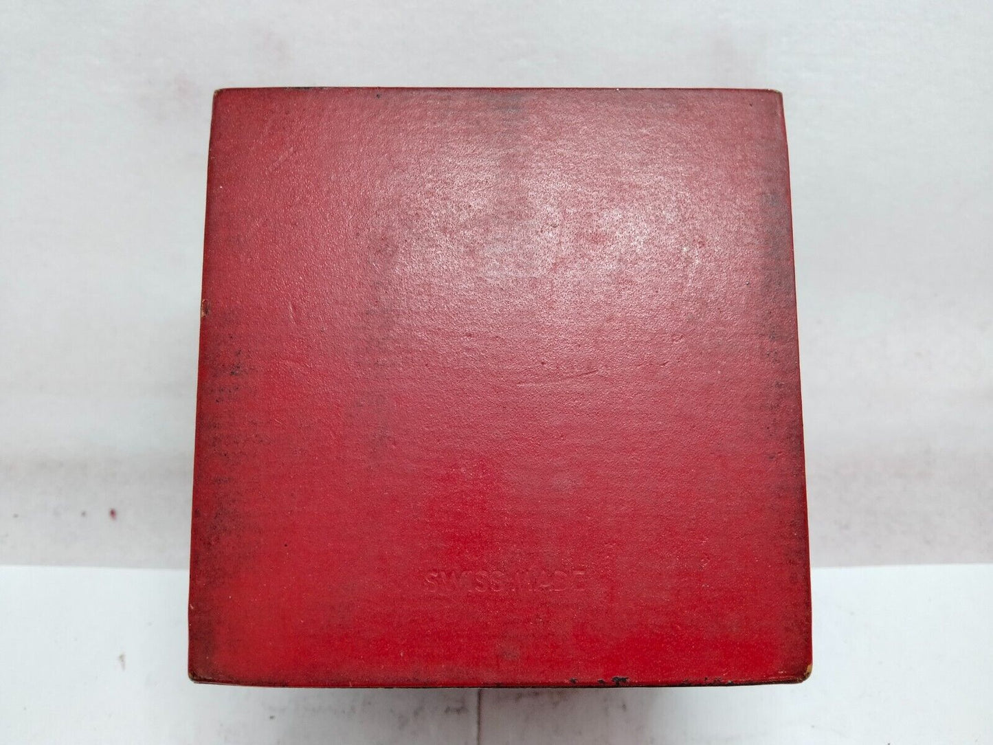 VINTAGE GENUINE OMEGA Speedmaster Seamaster watch box case red 0428001e6S