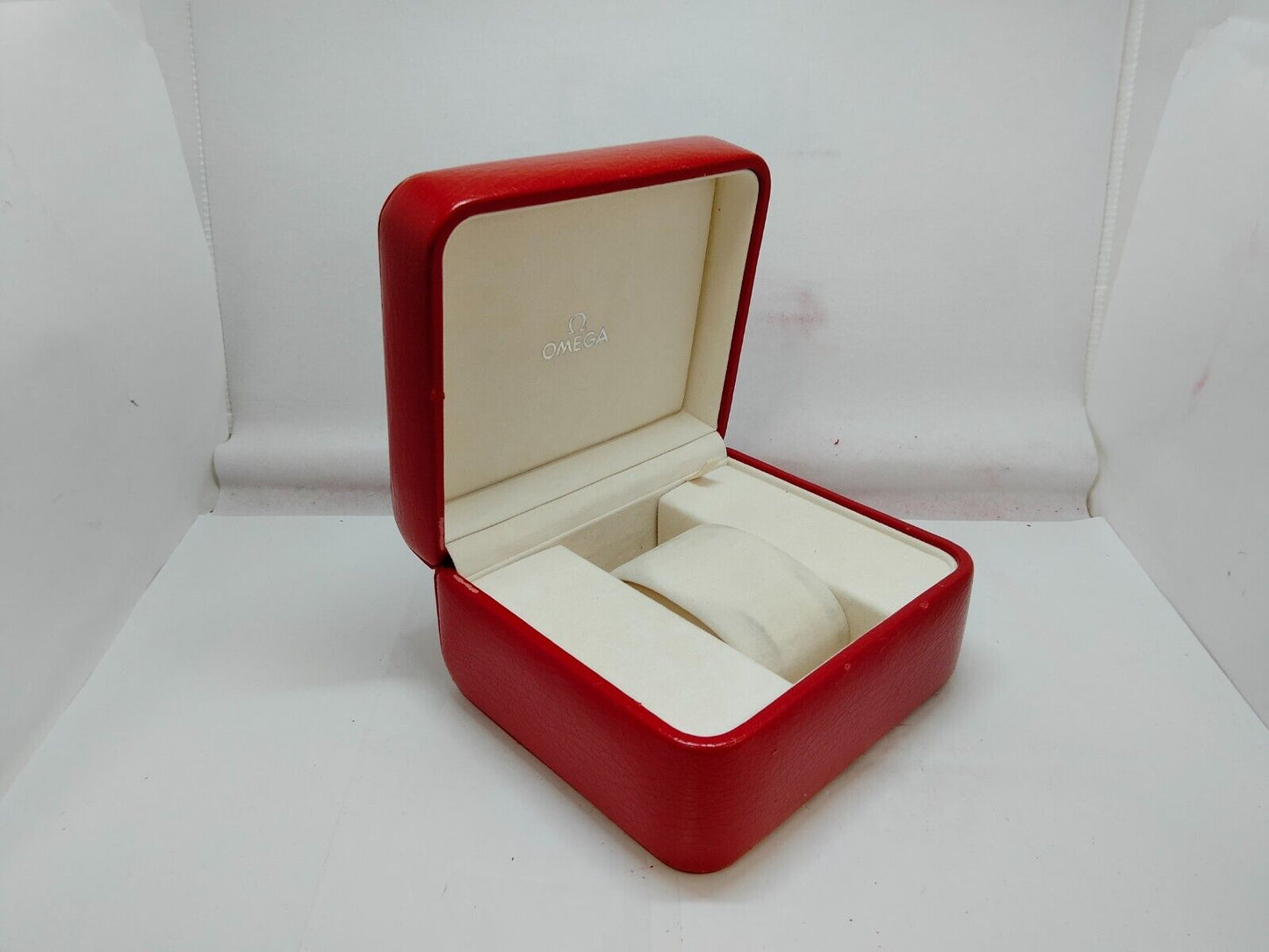 VINTAGE GENUINE OMEGA Seamaster Speedmaster watch box case booklet red 1003018yS