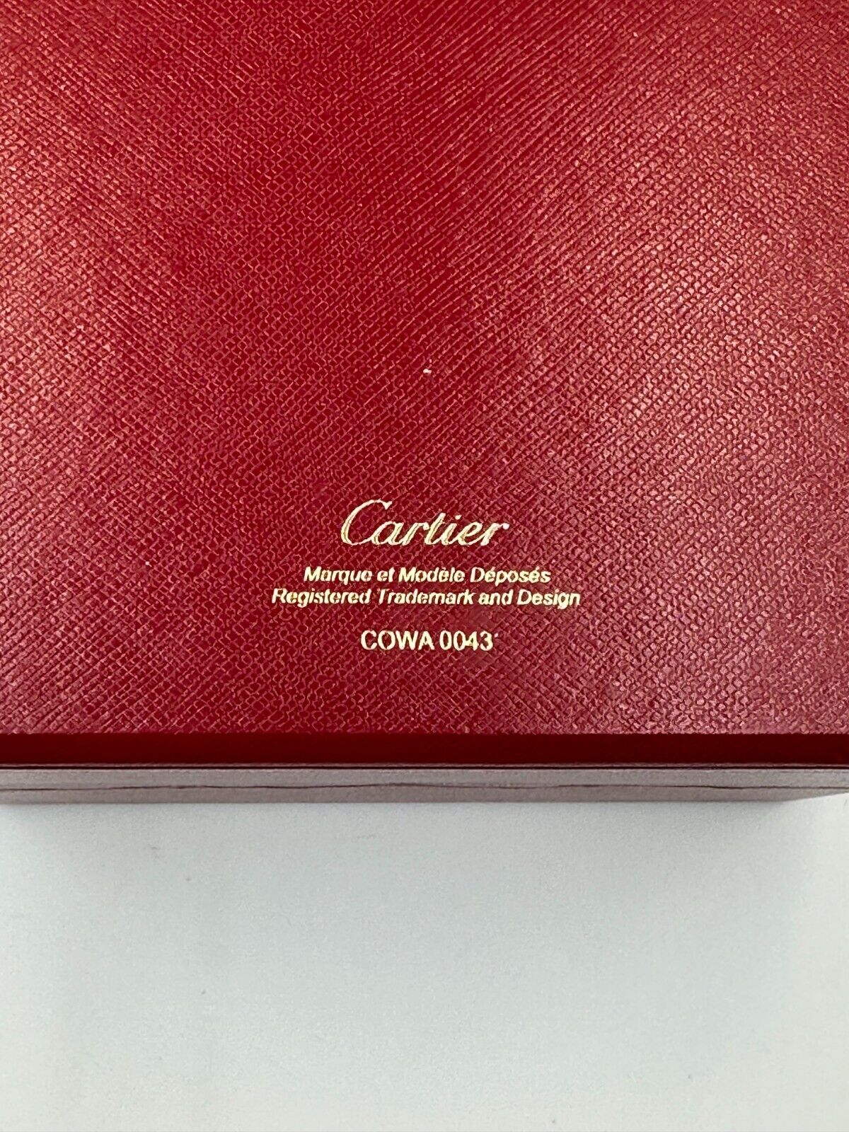 VINTAGE GENUINE CARTIER Red watch box case wood Booklet COWA 0043 240219001yA