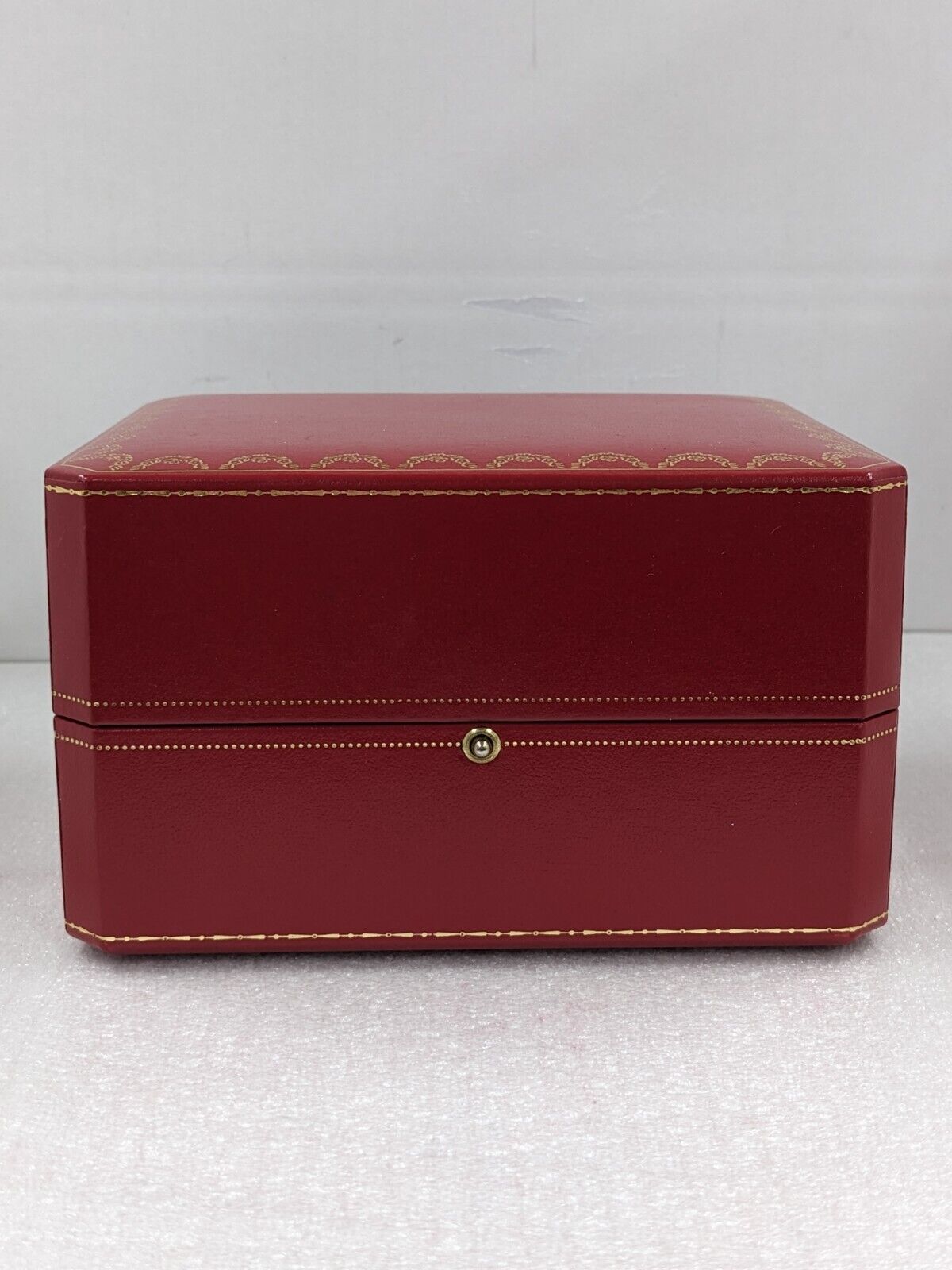 VINTAGE GENUINE CARTIER Watch box case white red CO 1018 wood 230921007y3S