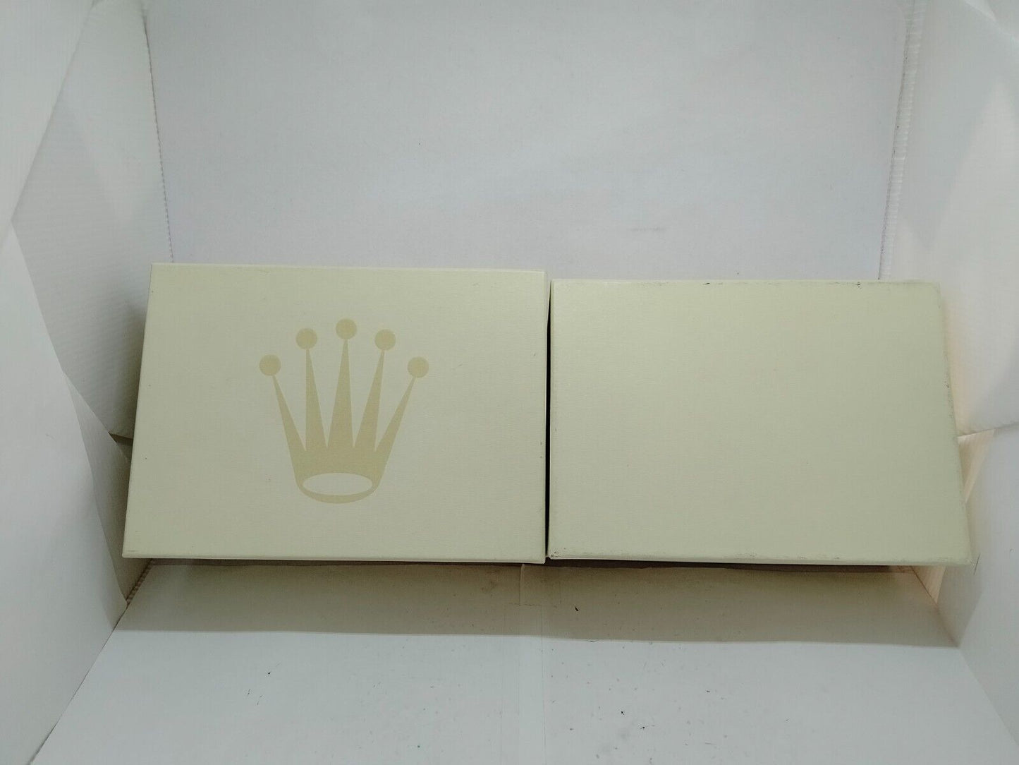 VINTAGE GENUINE ROLEX watch box case paper box case white 0201001e1S