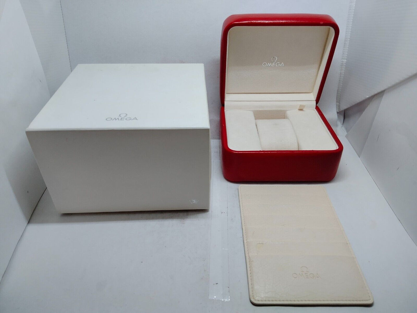 VINTAGE GENUINE OMEGA Speedmaster Seamaster Red watch box case wood 230607004yS