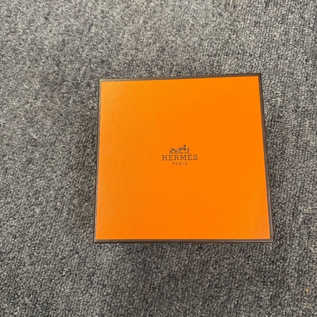 VINTAGE GENUINE HERMES watch box case Orange wood leather 231113005yS