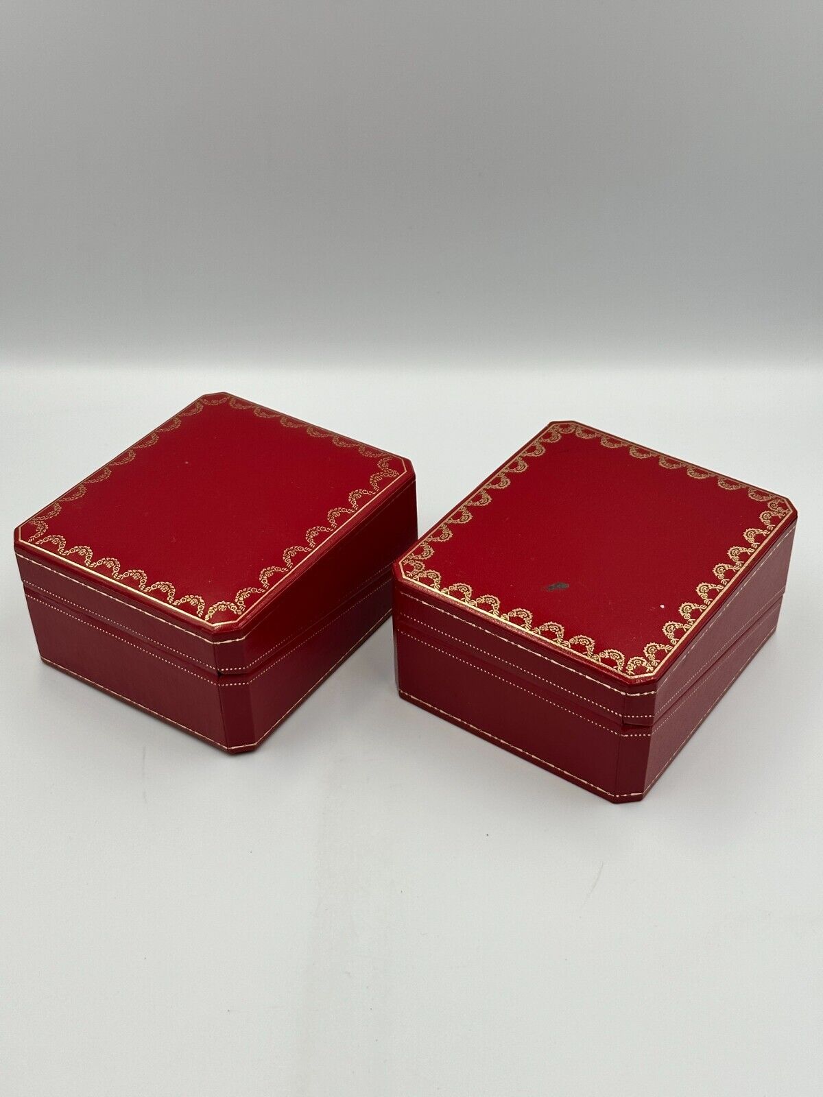 VINTAGE GENUINE CARTIER Red watch box case wood leather Booklet 240222002yA