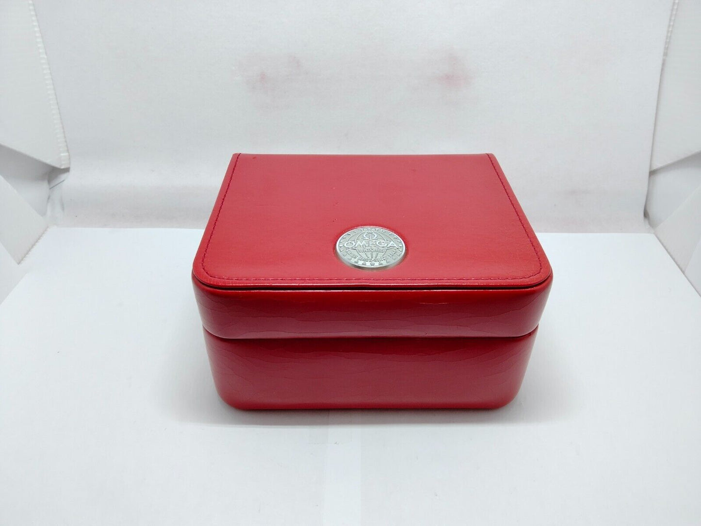 VINTAGE GENUINE OMEGA Speedmaster Seamaster red watch box case 1122003y2S