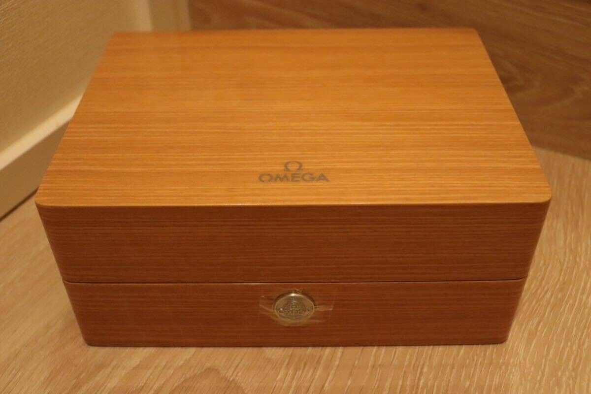 GENUINE OMEGA Speedmaster Seamaster watch box case wood leather 231206003yS