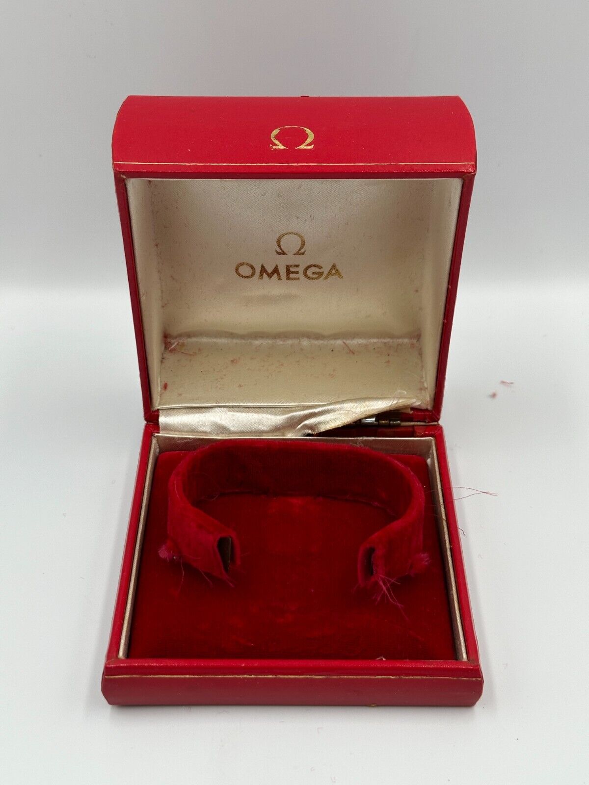 VINTAGE GENUINE OMEGA Red watch box case wood leather 240208005yA