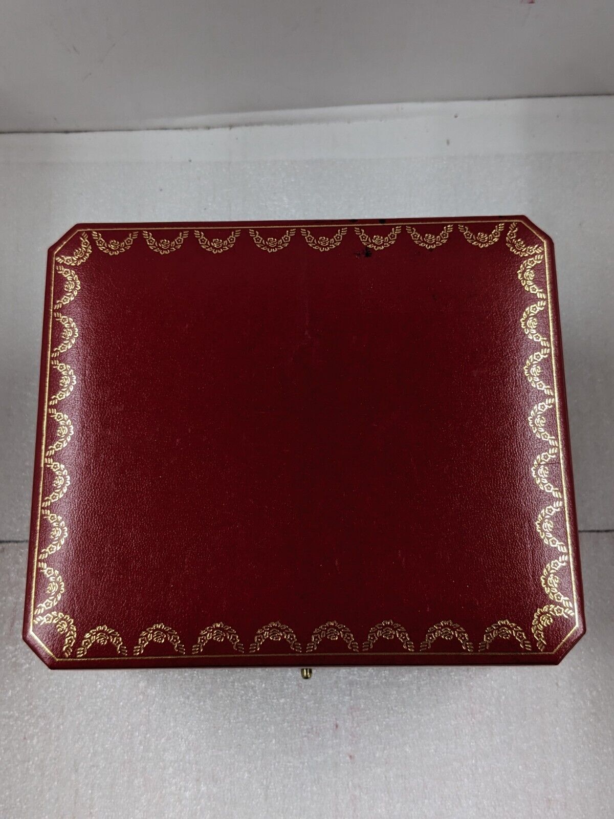 VINTAGE GENUINE CARTIER Watch box case white red CO 1018 wood 230921007y3S