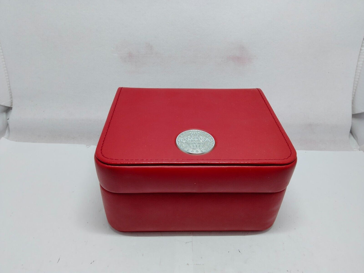 VINTAGE GENUINE OMEGA Speedmaster Seamaster watch box case red 1222002y1S