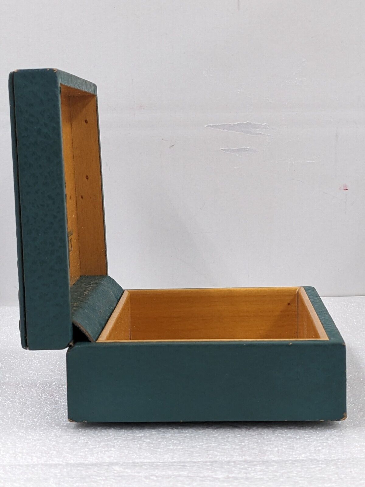 VINTAGE GENUINE ROLEX Green watch box case no inner 68.00.3 wood 231112002y1S