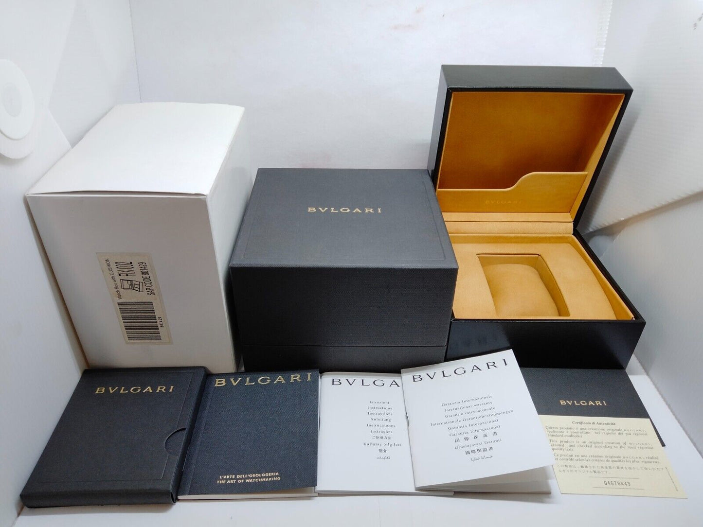 GENUINE BVLGARI watch box case booklet black warranty guarantee 230704001yS