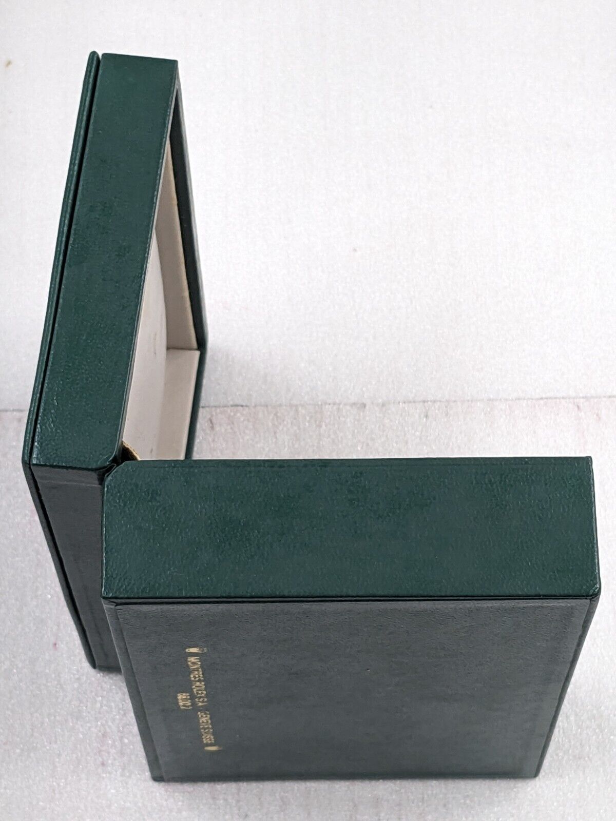 VINTAGE GENUINE ROLEX Green watch box case 68.00.2 leather no inner 231109004y7S