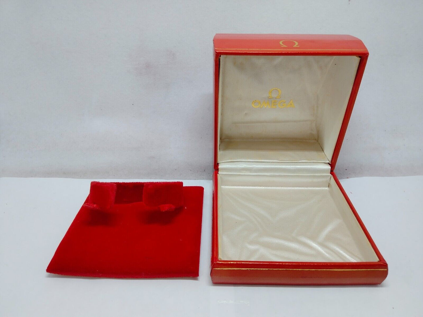 VINTAGE GENUINE OMEGA Speedmaster Seamaster watch box case red 230510001yS