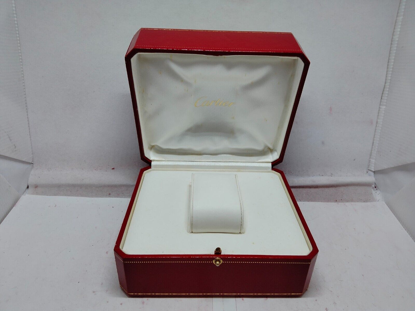 VINTAGE GENUINE CARTIER CO 1018 Red watch box case CO 1018 white 230921007y1S