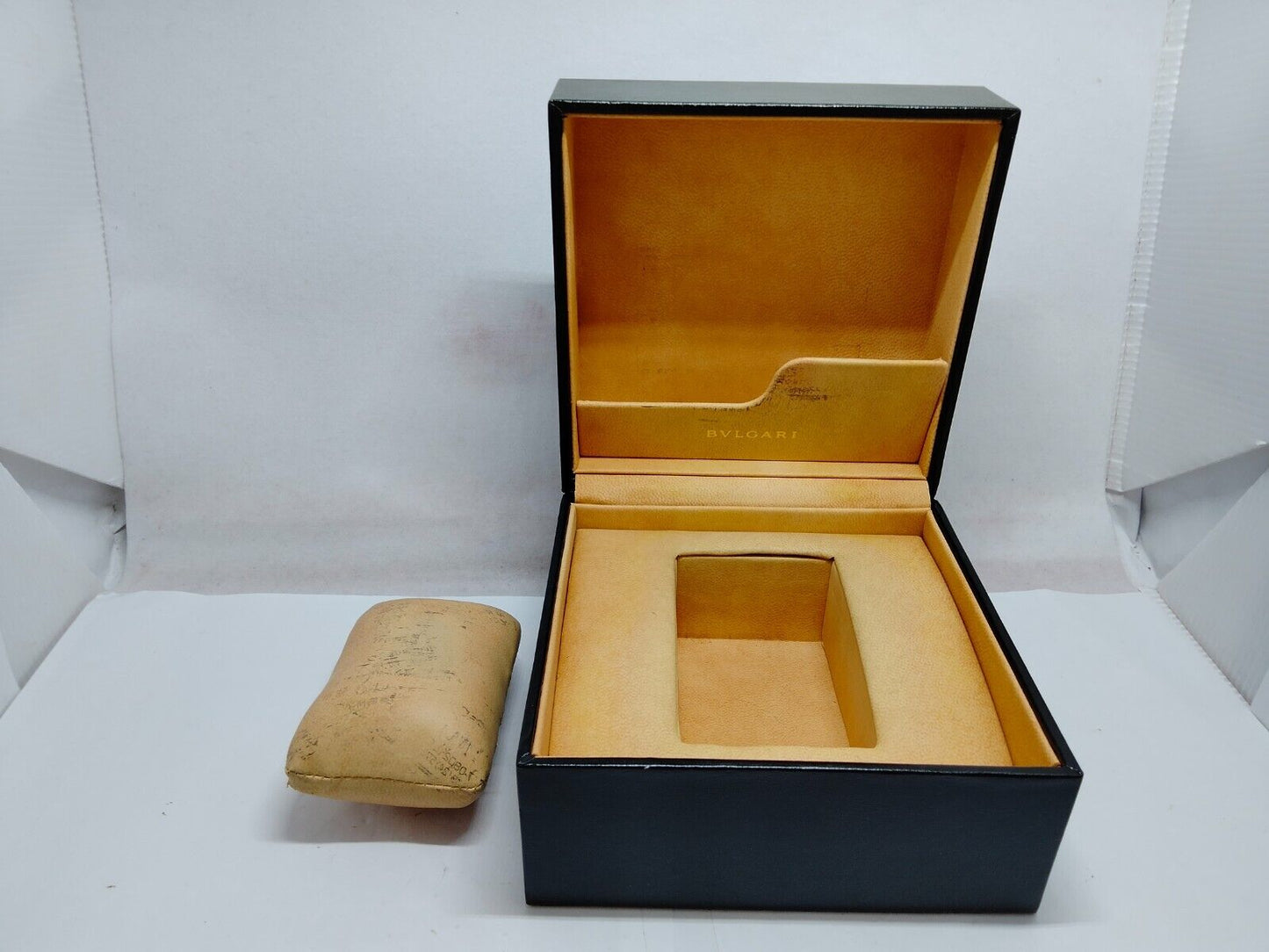 VINTAGE GENUINE BVLGARI watch box case Black wood leather 230605003y2S