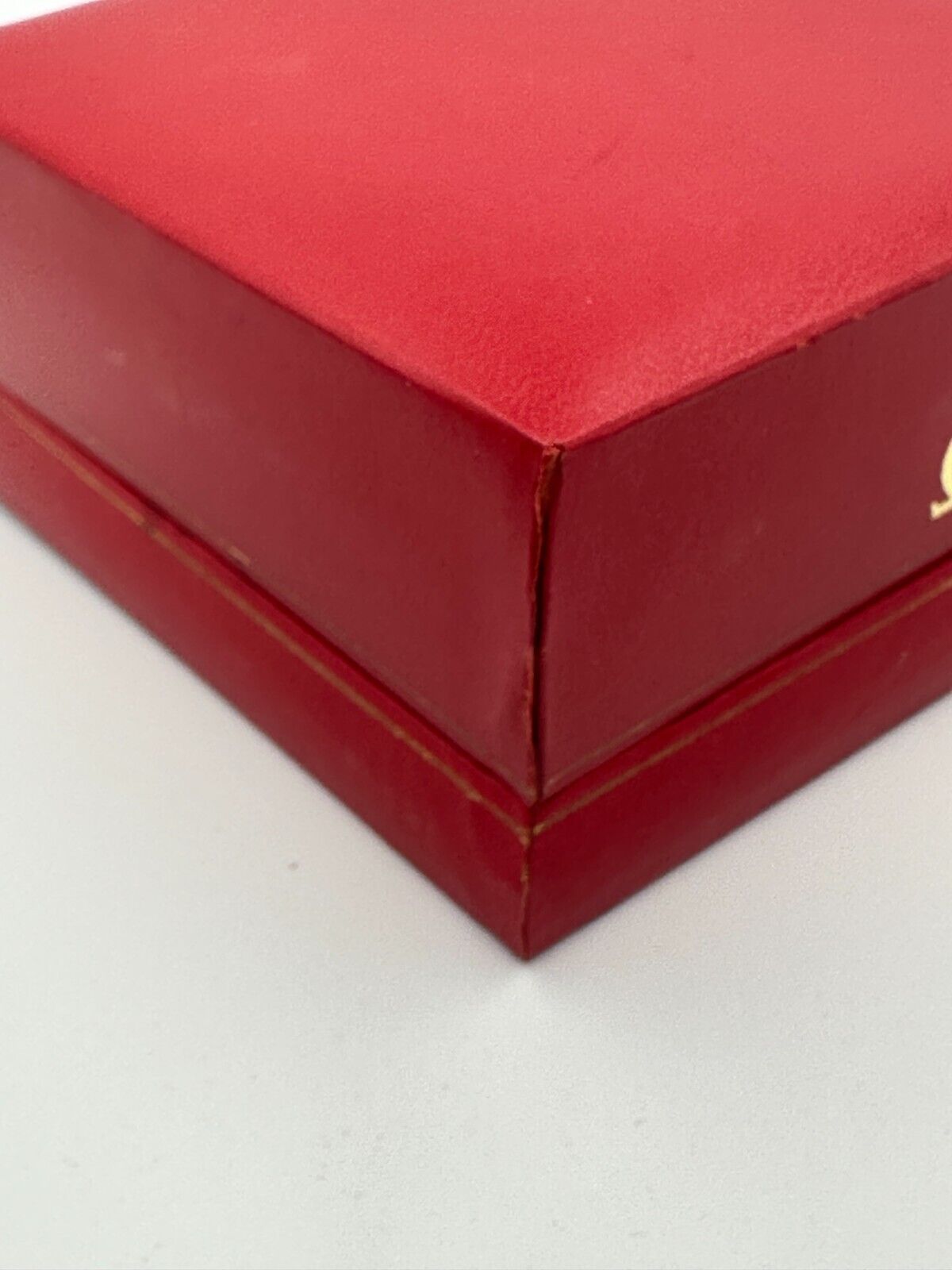 VINTAGE GENUINE OMEGA Red watch box case wood leather 240114005yA